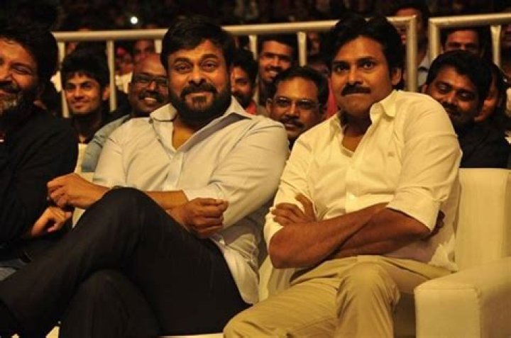 Are chiranjeevi and pawan kalyan brothers?