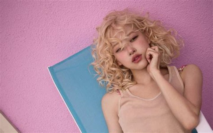 Are rose and rosie still together?