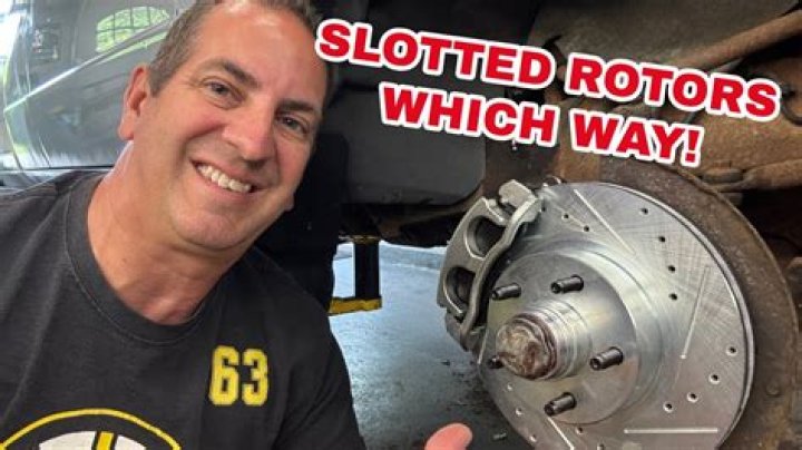 Are rotors supposed to be loose?