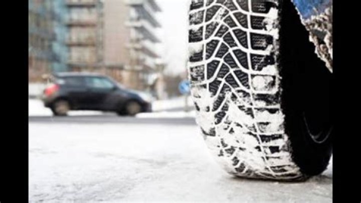 Are studded tires legal in washington state?