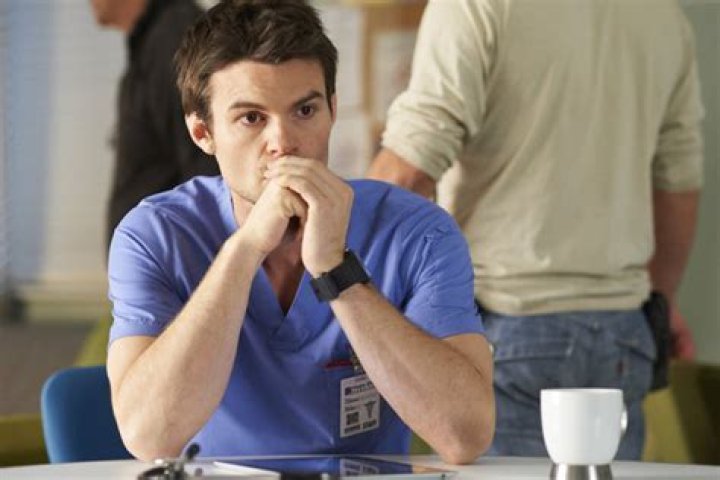 Did daniel gillies leave saving hope?
