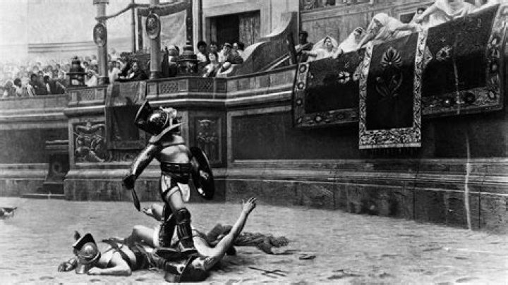 Did female gladiators fight male gladiators?
