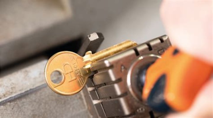 Do timpsons cut security keys?