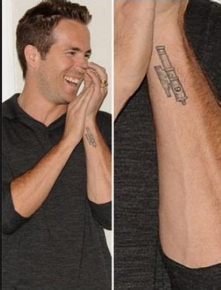 Does ryan reynolds have a tattoo?