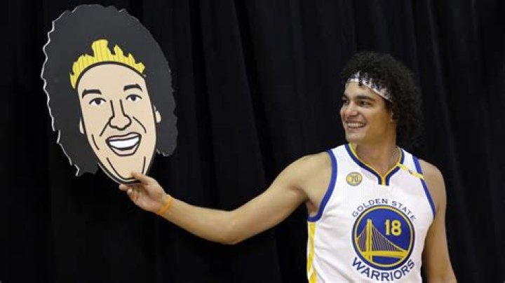 Does varejao have a ring?