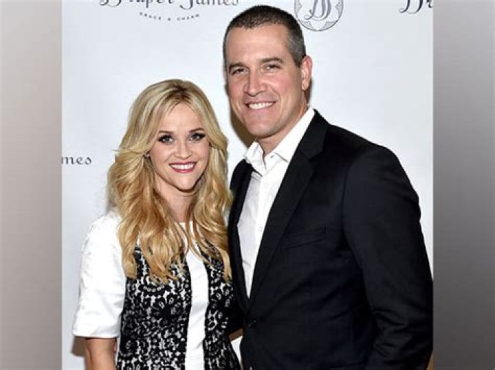 Has reese witherspoon been married?