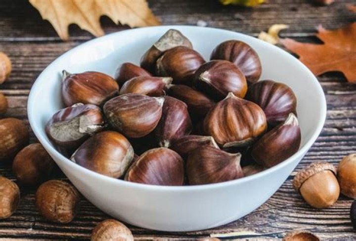 Is castanas a fruit?