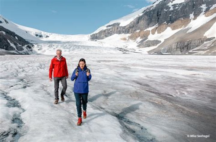 Is columbia icefield open?