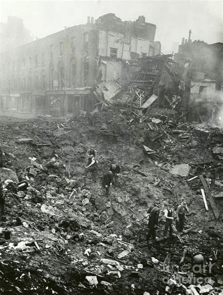 Was runcorn bombed during ww2?