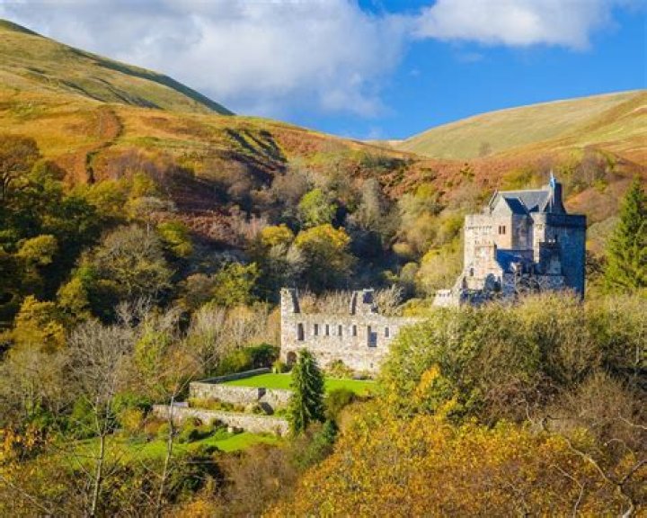 What to do in clackmannanshire?