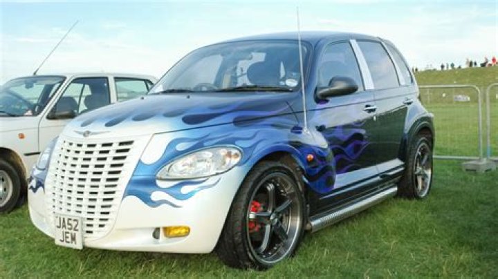 When were pt cruisers discontinued?