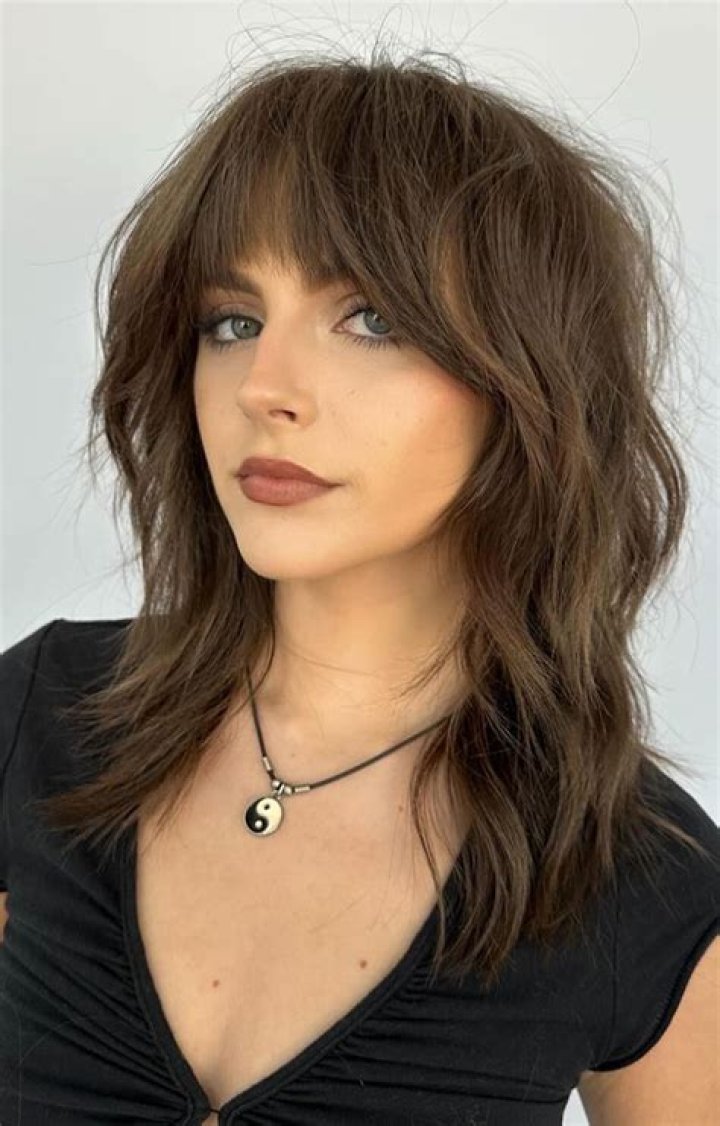 Where is mid length hair?