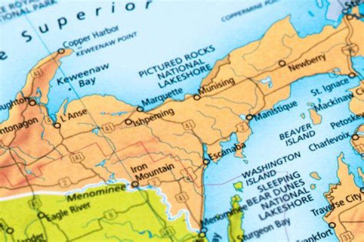 Where to fly into upper peninsula michigan?