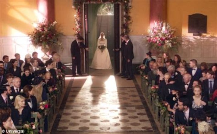 Who does bridget jones eventually marry?