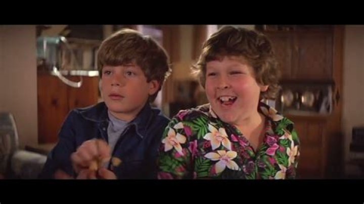 Who was chunks friend in the goonies?