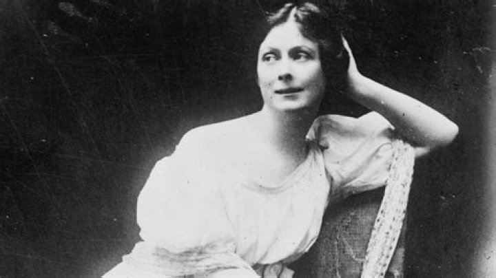 Why did isadora duncan start dancing?