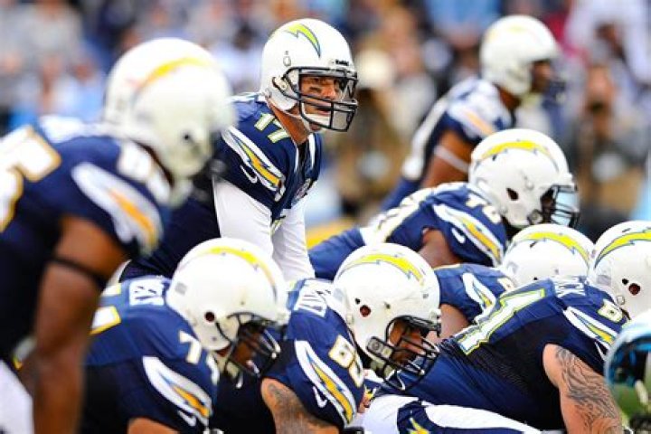 Why did the chargers move to la?