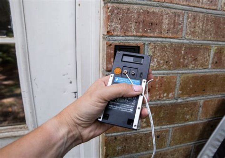 Will ring doorbell charge when hardwired?